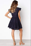 Vestido Curto Detalhe Babado no Ombro - Mudeseulook